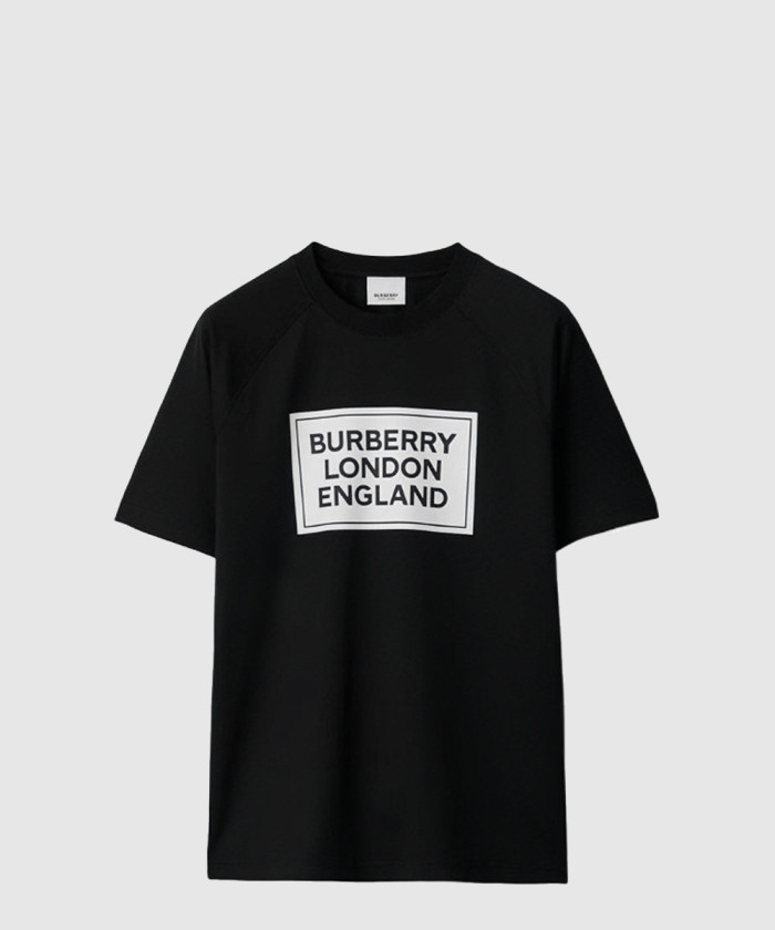 버버리 로고 라운드 티셔츠 80843481
